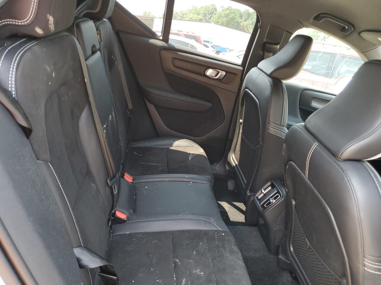 VOLVO XC40 T5 R-DESIGN