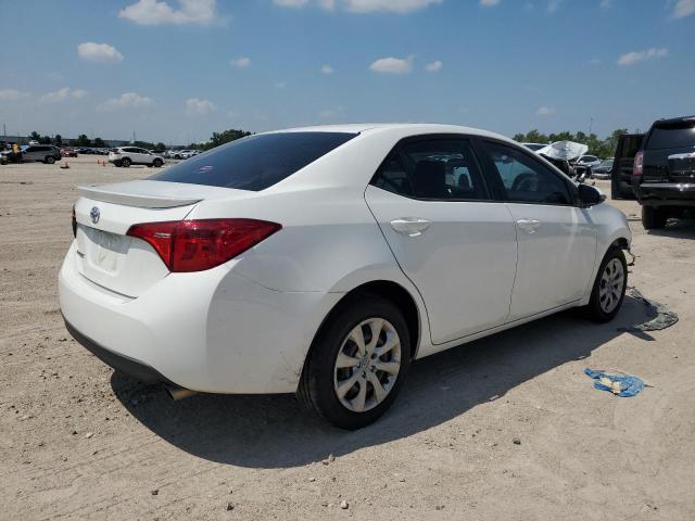 VIN 5YFBURHE6JP799954 2018 Toyota Corolla, L no.3