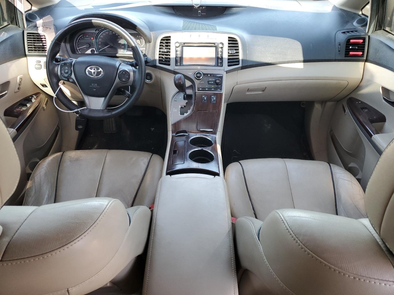 TOYOTA VENZA LE