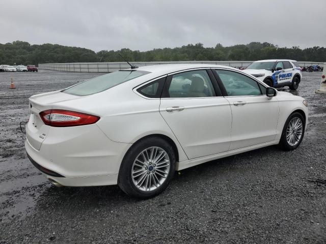 VIN 3FA6P0HD2GR190350 2016 Ford Fusion, SE no.3