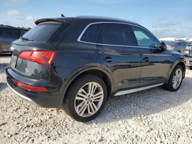 VIN WA1CNAFYXJ2019463 2018 Audi Q5, Prestige no.3