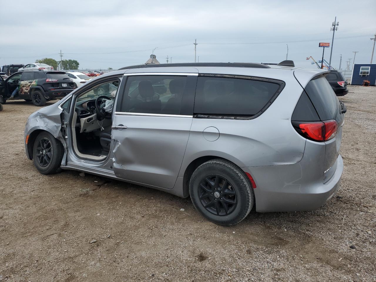 Lot #2945585161 2021 CHRYSLER VOYAGER LX