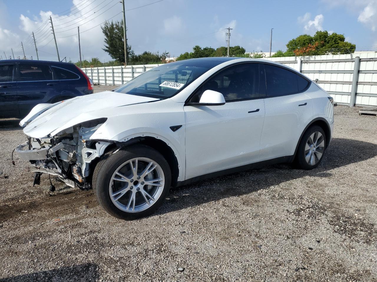 Tesla Model Y 2024 