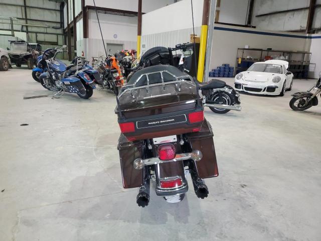 2011 HARLEY-DAVIDSON FLHTK - 1HD1KEM15BB654898