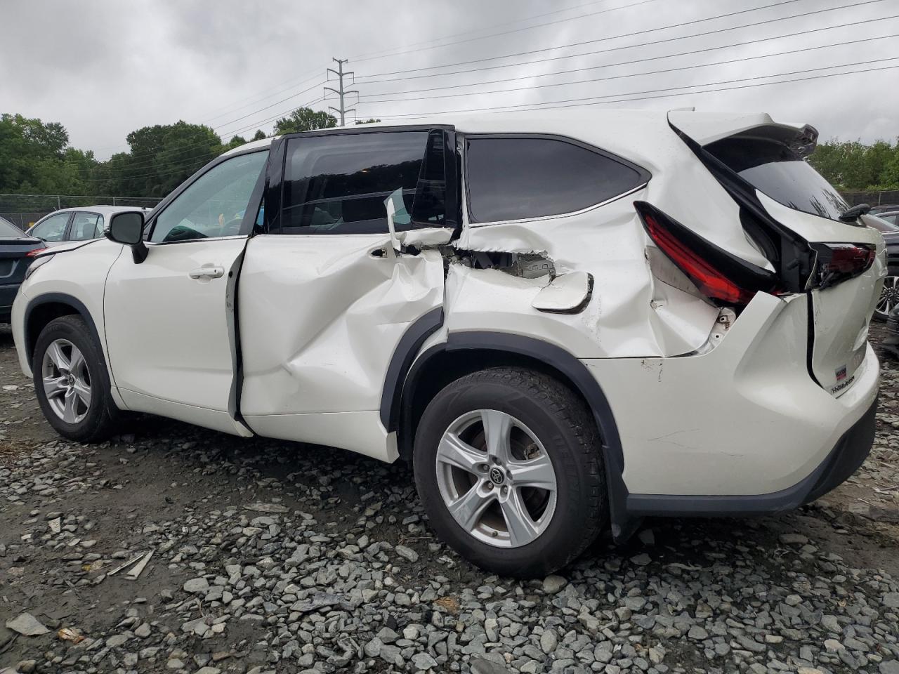 Lot #2921498847 2021 TOYOTA HIGHLANDER