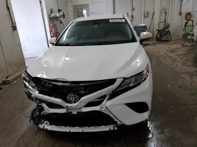 VIN 4T1B11HK0JU678495 2018 Toyota Camry, L no.5