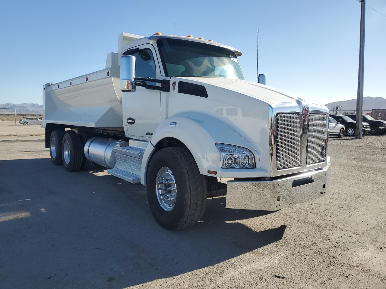 Lot #2874644101 2019 KENWORTH CONSTRUCT