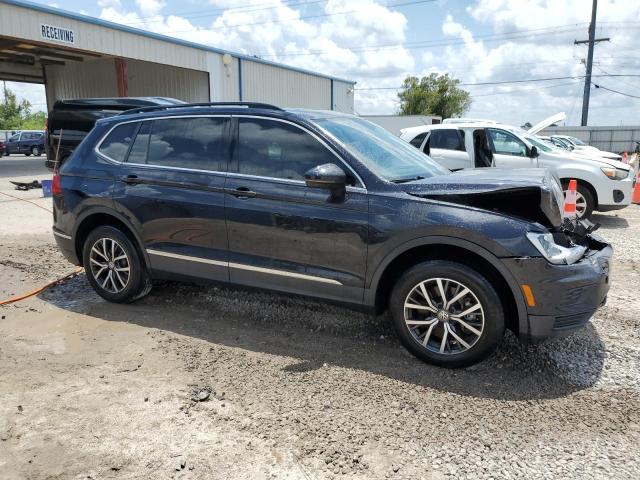 2018 VOLKSWAGEN TIGUAN SE 3VV3B7AX0JM194007  68126324