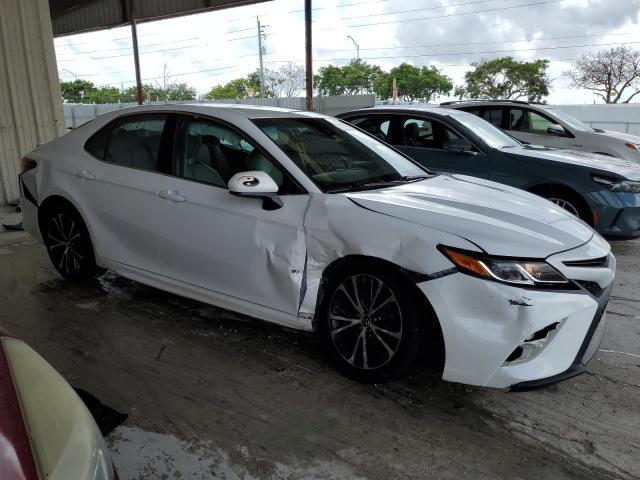 VIN 4T1B11HK1JU071053 2018 Toyota Camry, L no.4