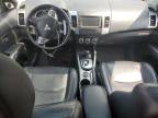 MITSUBISHI OUTLANDER photo