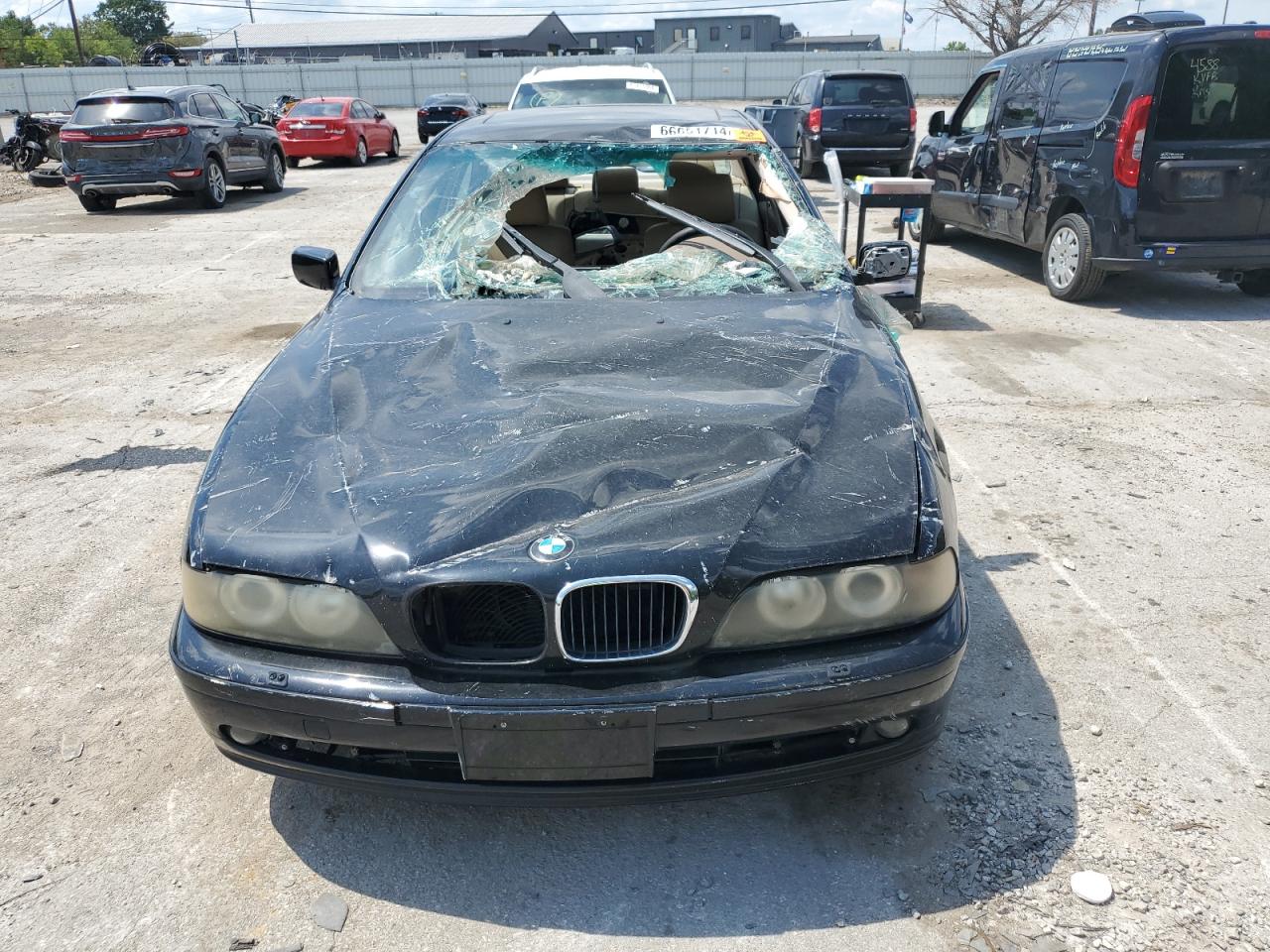 Lot #3037020731 2002 BMW 525 I AUTO