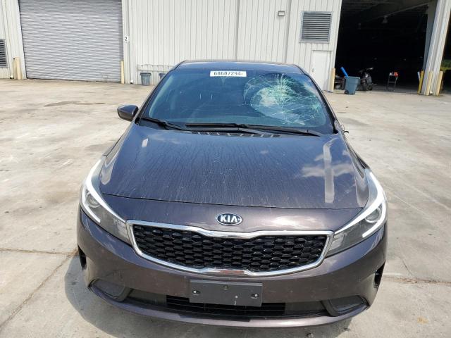 VIN 3KPFL4A7XHE126454 2017 KIA Forte, LX no.5