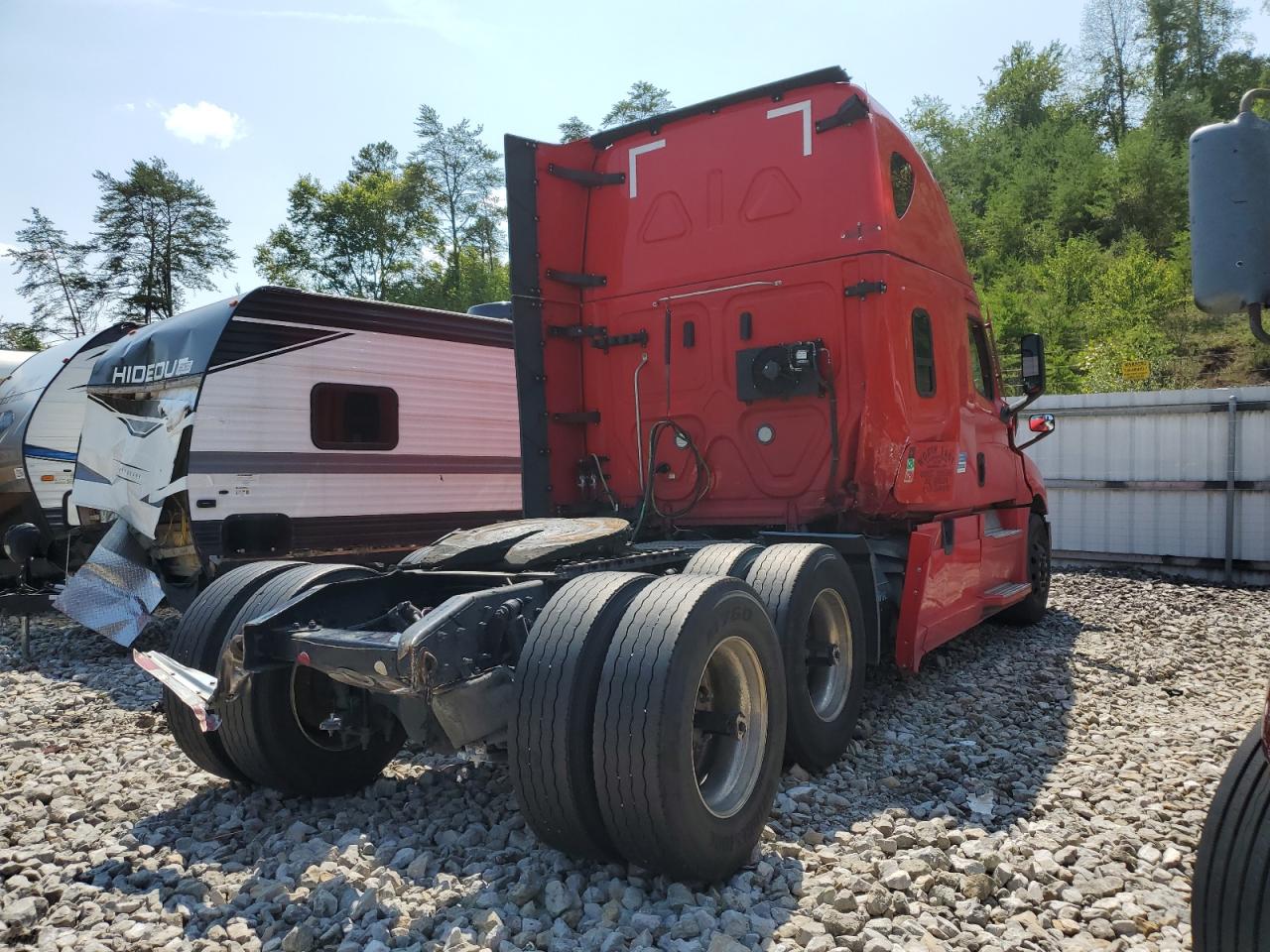 Lot #3005870331 2022 FREIGHTLINER CASCADIA 1