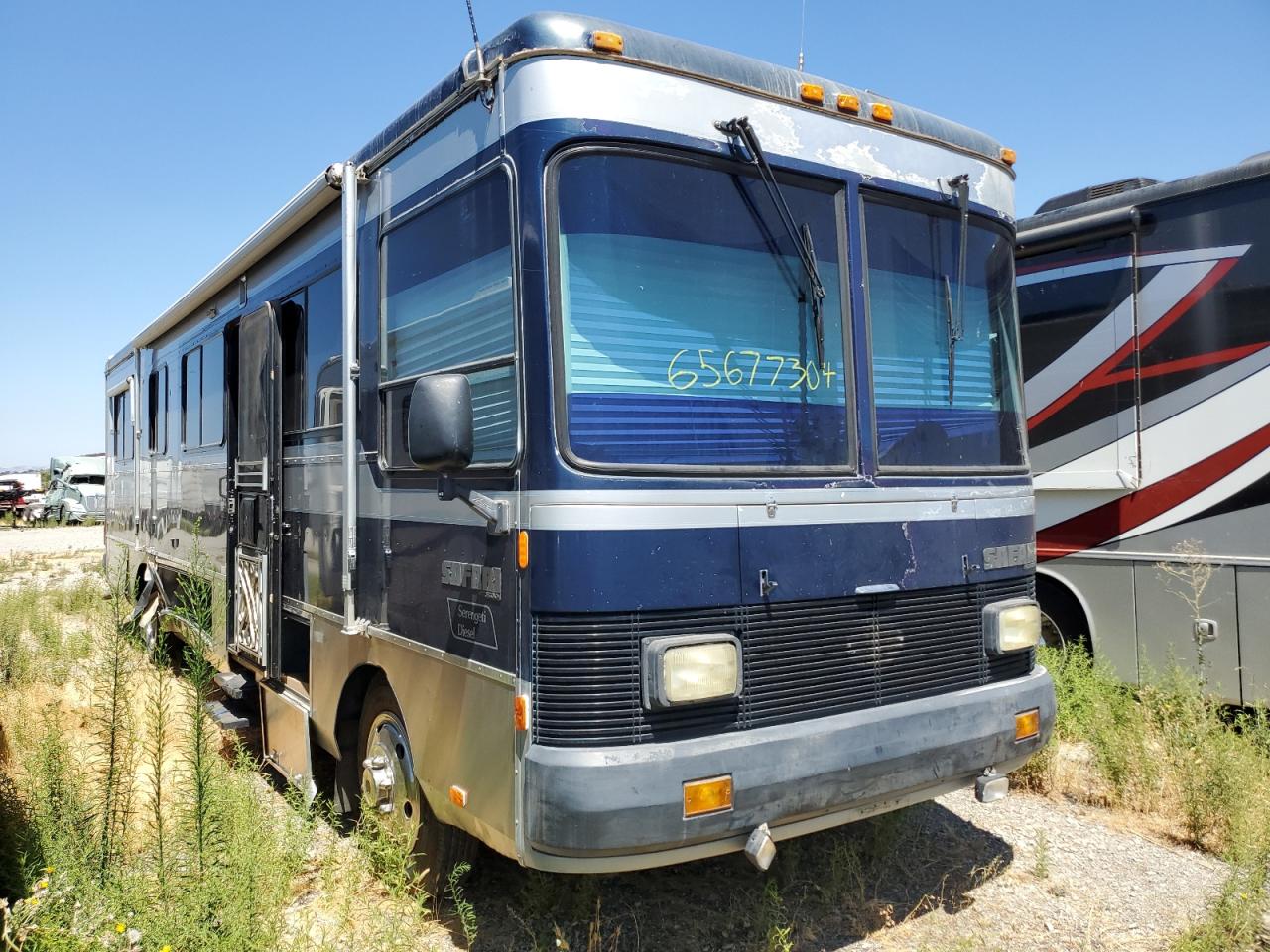 Oshkosh Oshkosh Chassis - High 1990 No Cab