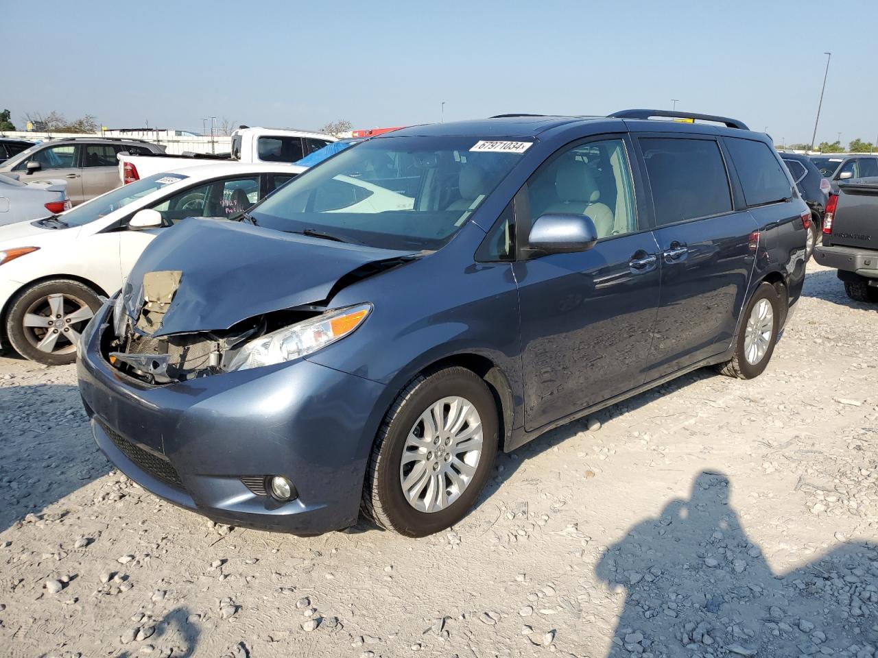 Toyota Sienna 2015 Q grade