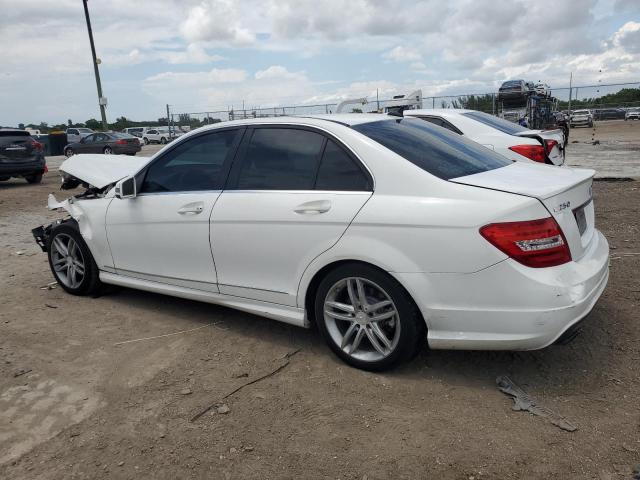 VIN WDDGF4HB7DA854385 2013 Mercedes-Benz C-Class, 250 no.2