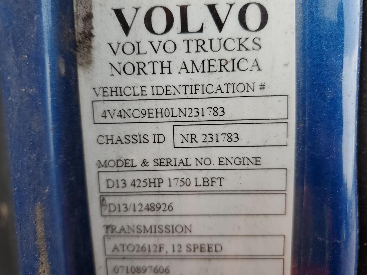 Lot #3004365721 2020 VOLVO VN VNL