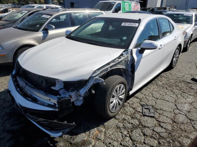 VIN 4T1B31HK3JU508240 2018 Toyota Camry, LE no.1