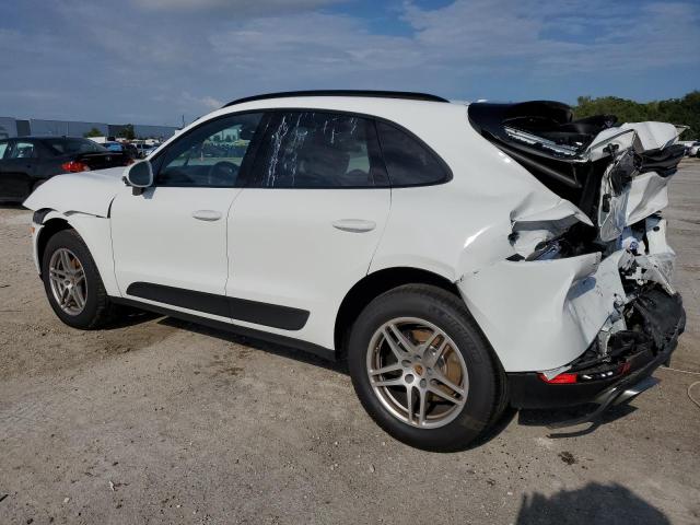 VIN WP1AA2A5XLLB13446 2020 Porsche Macan no.2