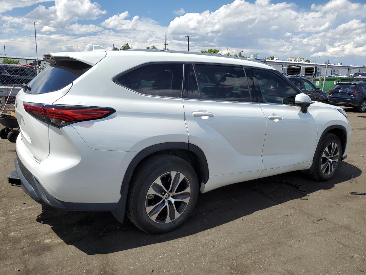 Lot #2926317373 2022 TOYOTA HIGHLANDER