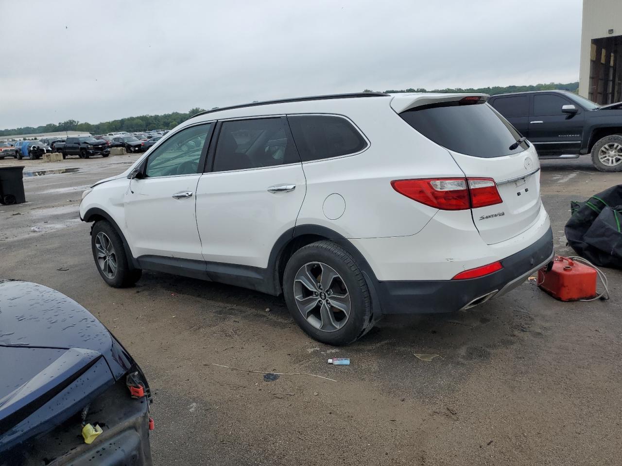 Lot #2841221797 2016 HYUNDAI SANTA FE S