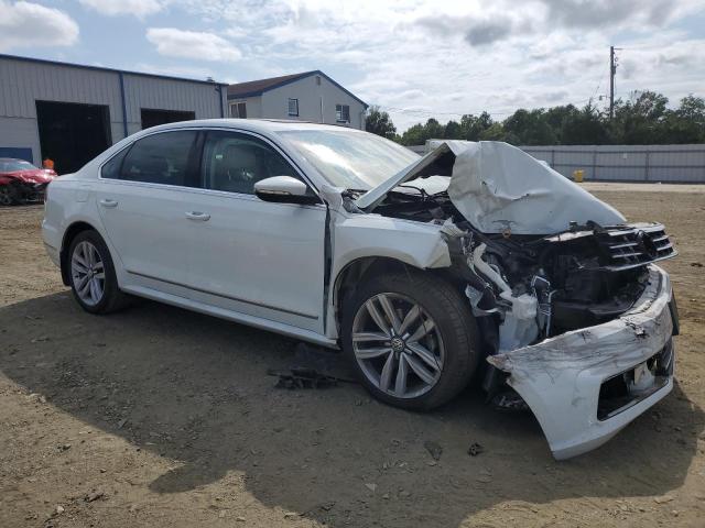 2017 VOLKSWAGEN PASSAT SE - 1VWGT7A39HC049096