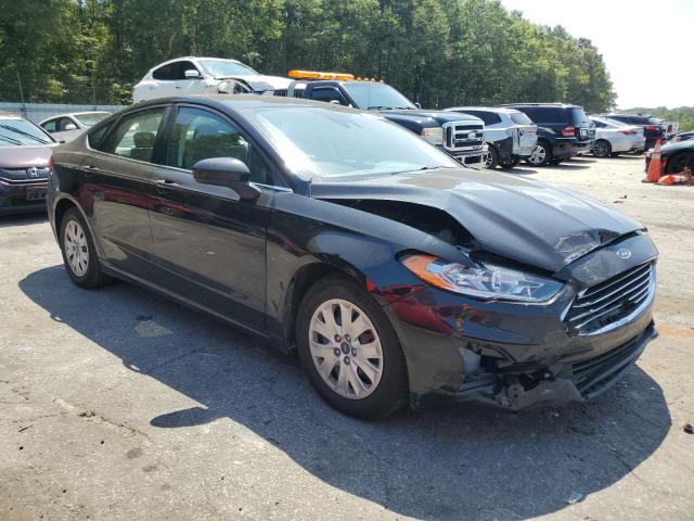 VIN 3FA6P0G74KR276828 2019 Ford Fusion, S no.4