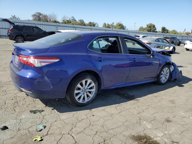 VIN 4T1B11HK6JU563285 2018 Toyota Camry, L no.3