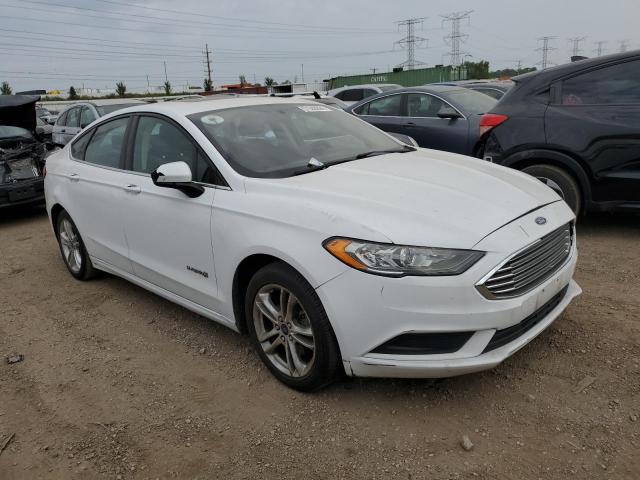 VIN 3FA6P0LUXJR131352 2018 Ford Fusion, Se Hybrid no.4