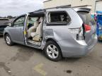 TOYOTA SIENNA LE photo