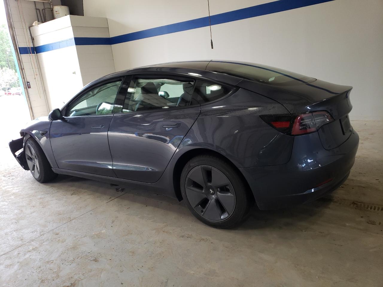 Lot #3028596947 2023 TESLA MODEL 3