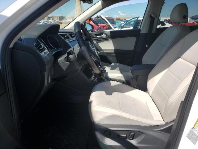 2018 VOLKSWAGEN TIGUAN SE - 3VV2B7AX7JM113676