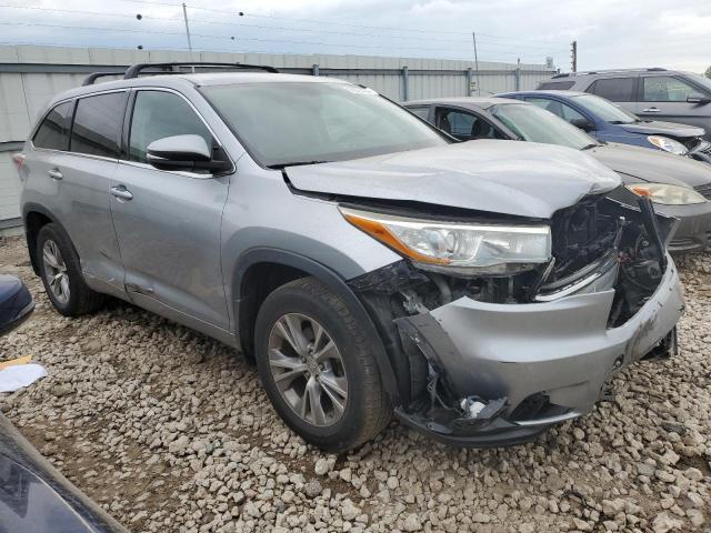 VIN 5TDBKRFH8FS103550 2015 Toyota Highlander, LE no.4