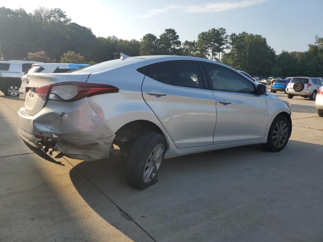 Lot #2909515328 2015 HYUNDAI ELANTRA SE