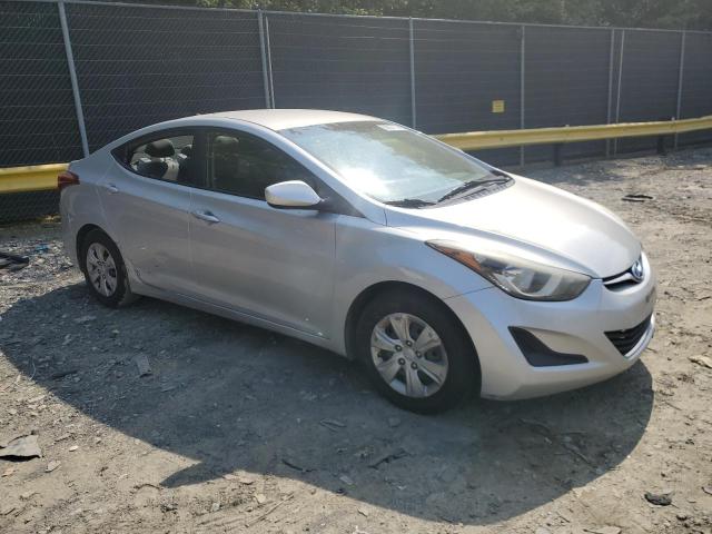 2016 HYUNDAI ELANTRA SE - 5NPDH4AE5GH738577