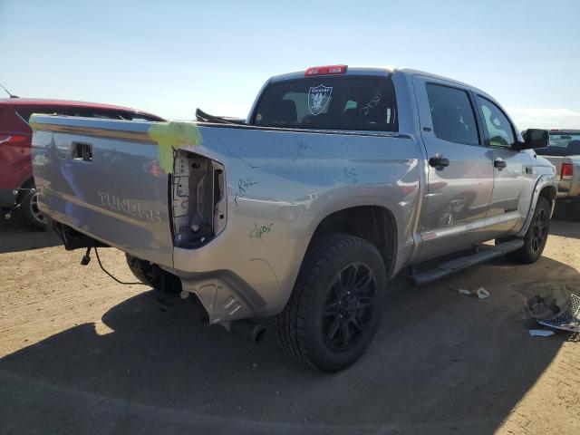 VIN 5TFDY5F12JX698529 2018 Toyota Tundra, Crewmax Sr5 no.3