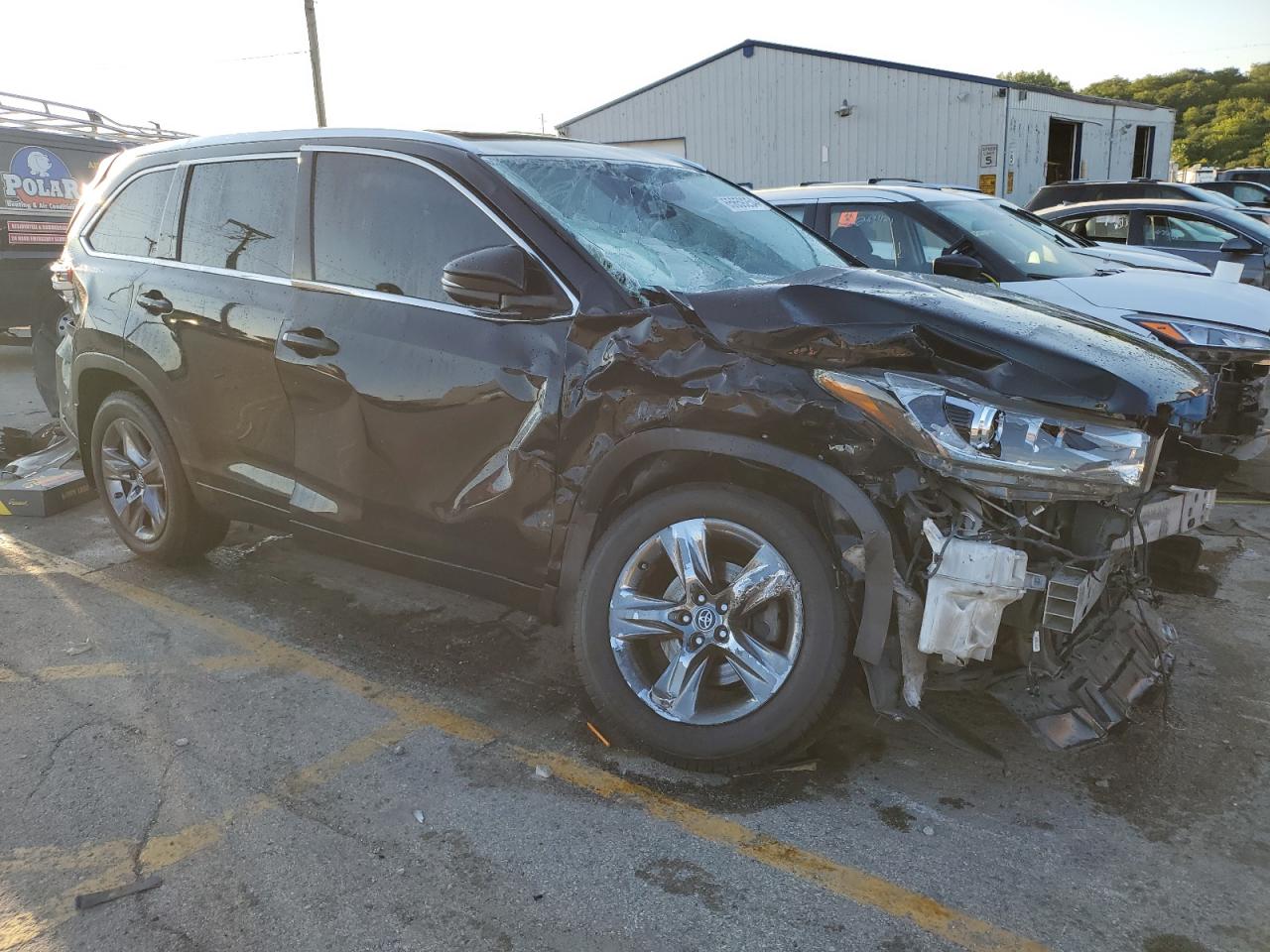 Lot #2947566746 2019 TOYOTA HIGHLANDER