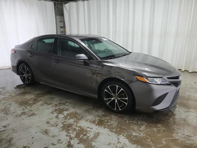 VIN 4T1B11HK1JU052342 2018 Toyota Camry, L no.4