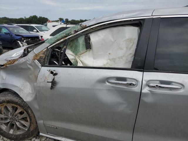 2021 TOYOTA SIENNA XLE - 5TDYRKEC6MS070077