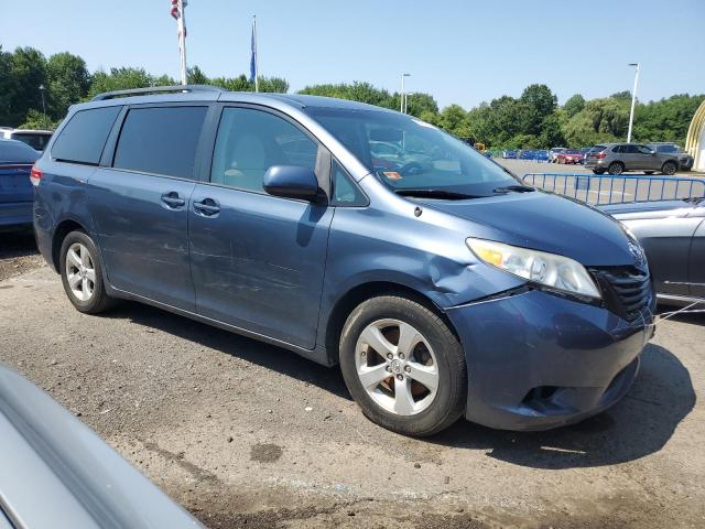 VIN 5TDKK3DC2ES484086 2014 Toyota Sienna, LE no.4