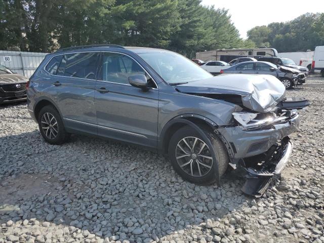 VIN 3VV2B7AX3LM037960 2020 Volkswagen Tiguan, SE no.4