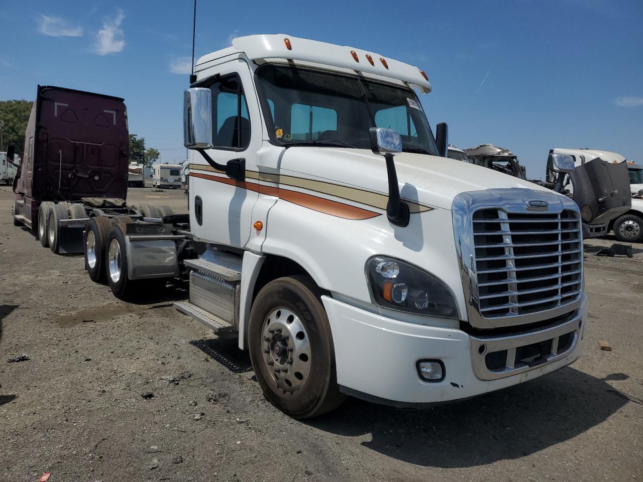 Freightliner Cascadia 2017 125" sleeper cab