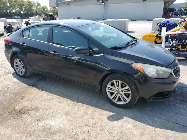 VIN KNAFK4A68F5321422 2015 KIA FORTE no.4