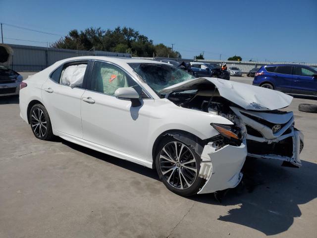 VIN JTNB11HK4J3001181 2018 Toyota Camry, L no.4