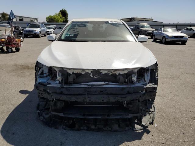 VIN 4T1B11HK5KU850487 2019 Toyota Camry, L no.5