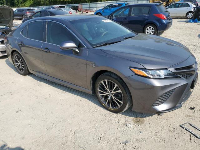 VIN 4T1B11HK0JU081668 2018 Toyota Camry, L no.4