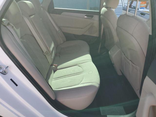 2019 HYUNDAI SONATA SE - 5NPE24AF5KH793974