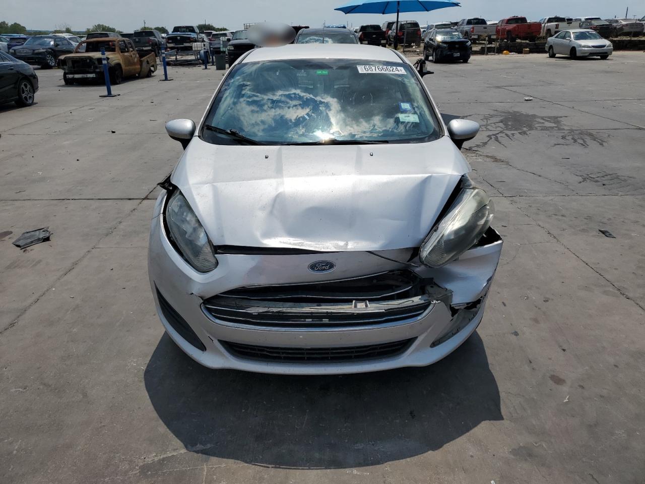 Lot #2919313343 2018 FORD FIESTA SE