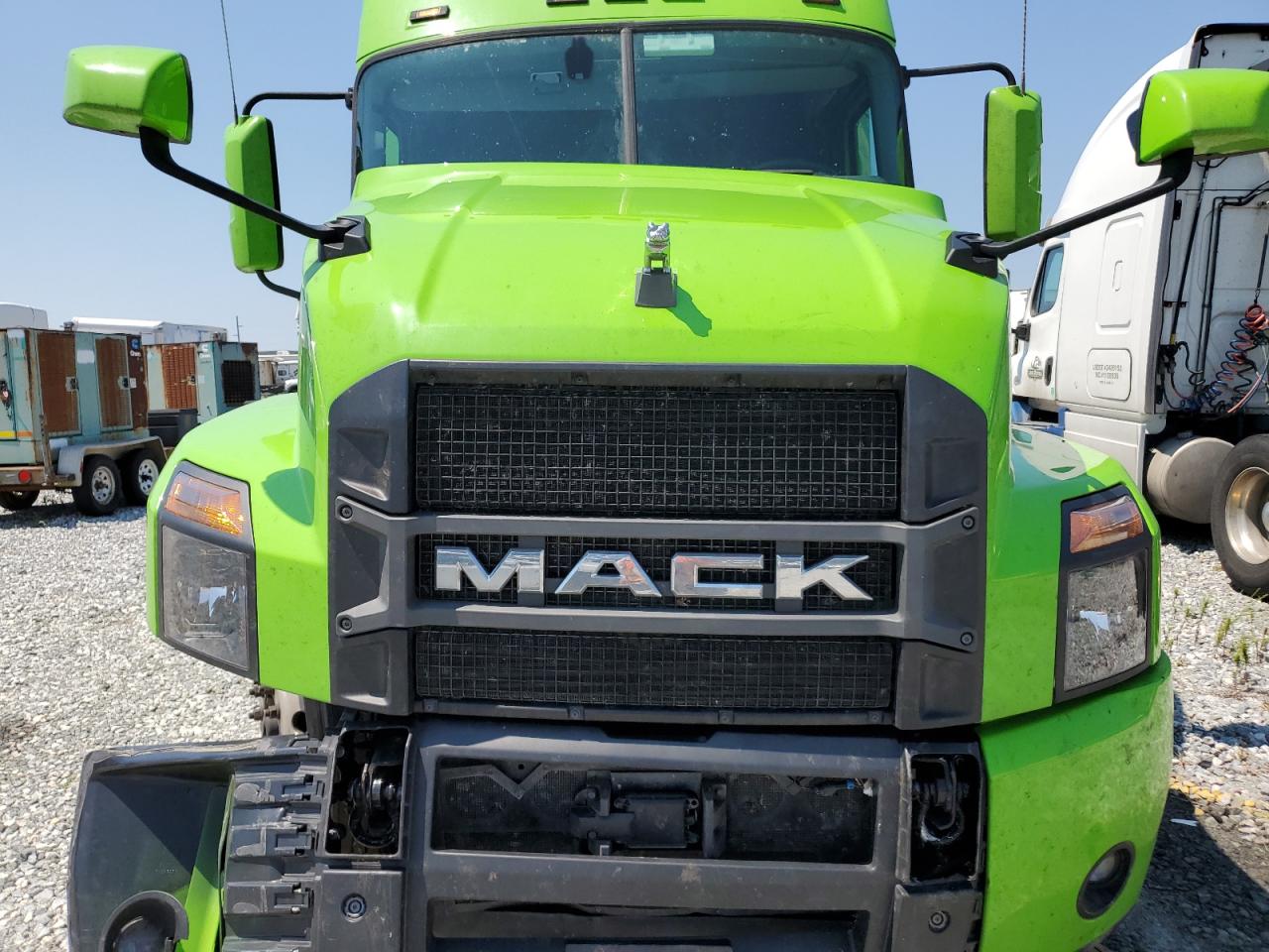 Lot #2986554244 2023 MACK ANTHEM