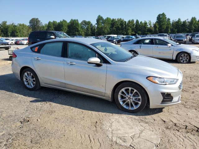 VIN 3FA6P0H73KR272400 2019 Ford Fusion, SE no.4